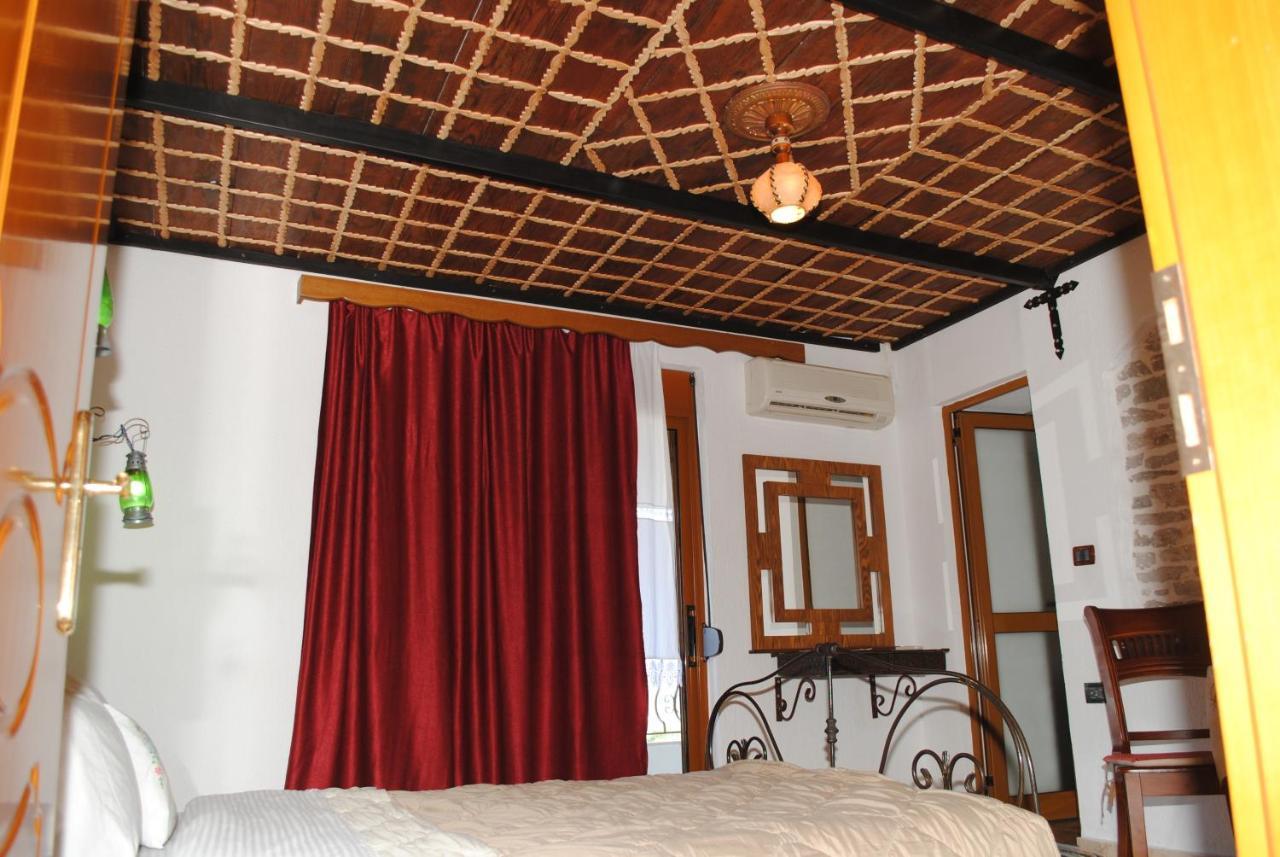 Guesthouse Mele Gjirokastër Exterior foto