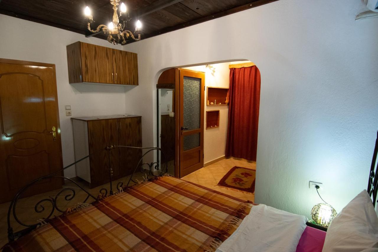 Guesthouse Mele Gjirokastër Exterior foto