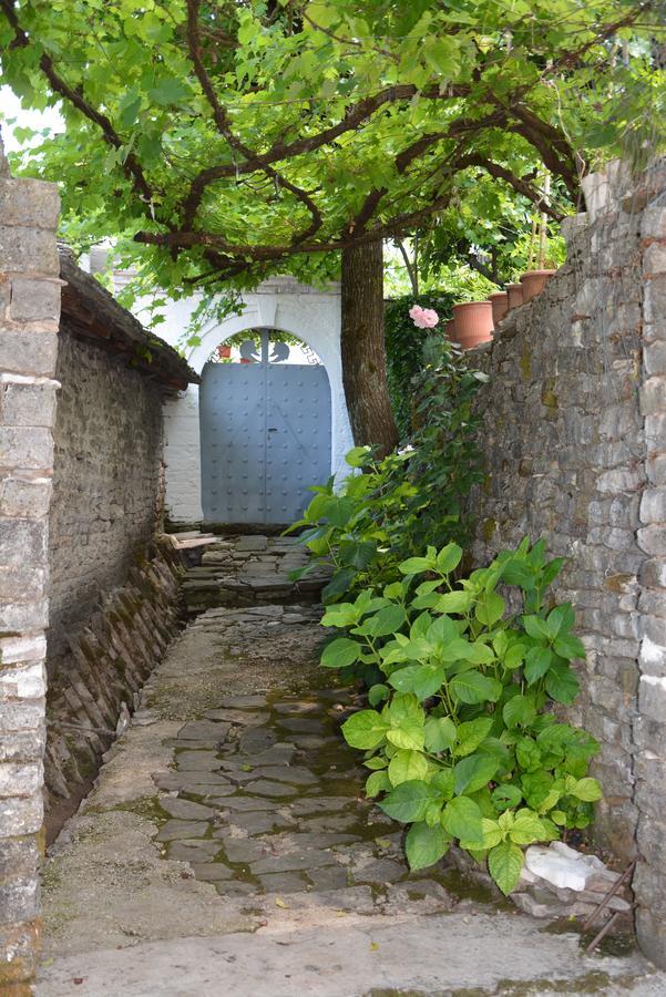 Guesthouse Mele Gjirokastër Exterior foto