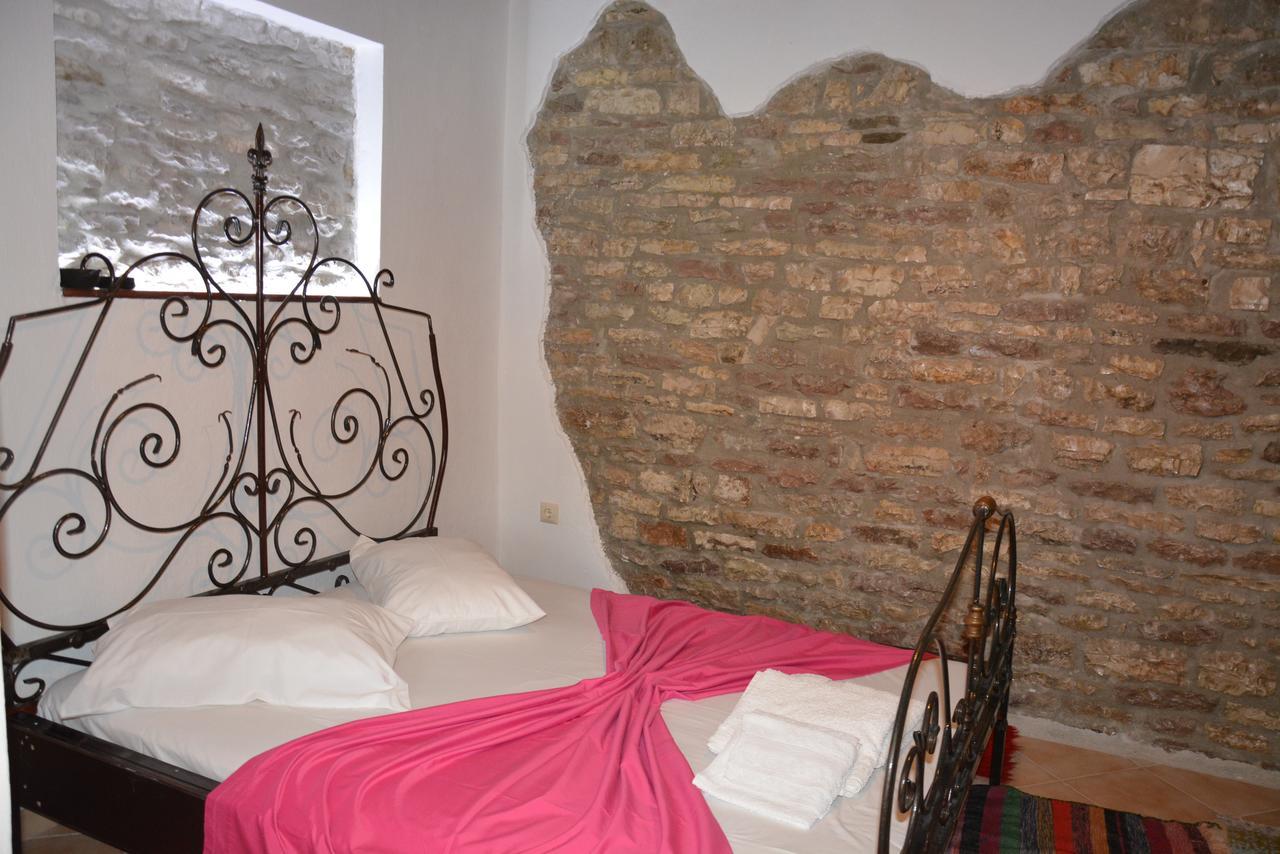 Guesthouse Mele Gjirokastër Exterior foto