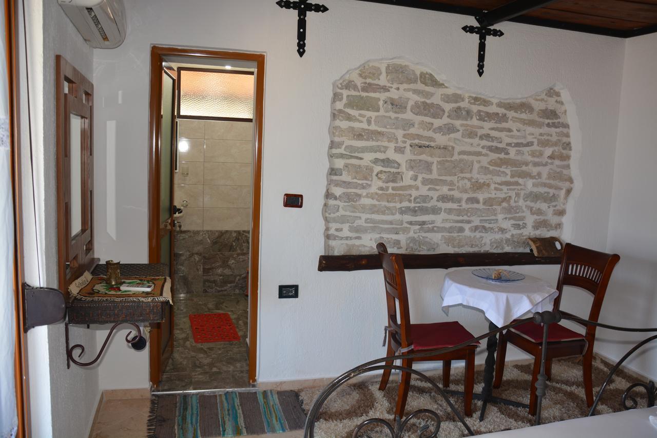 Guesthouse Mele Gjirokastër Exterior foto